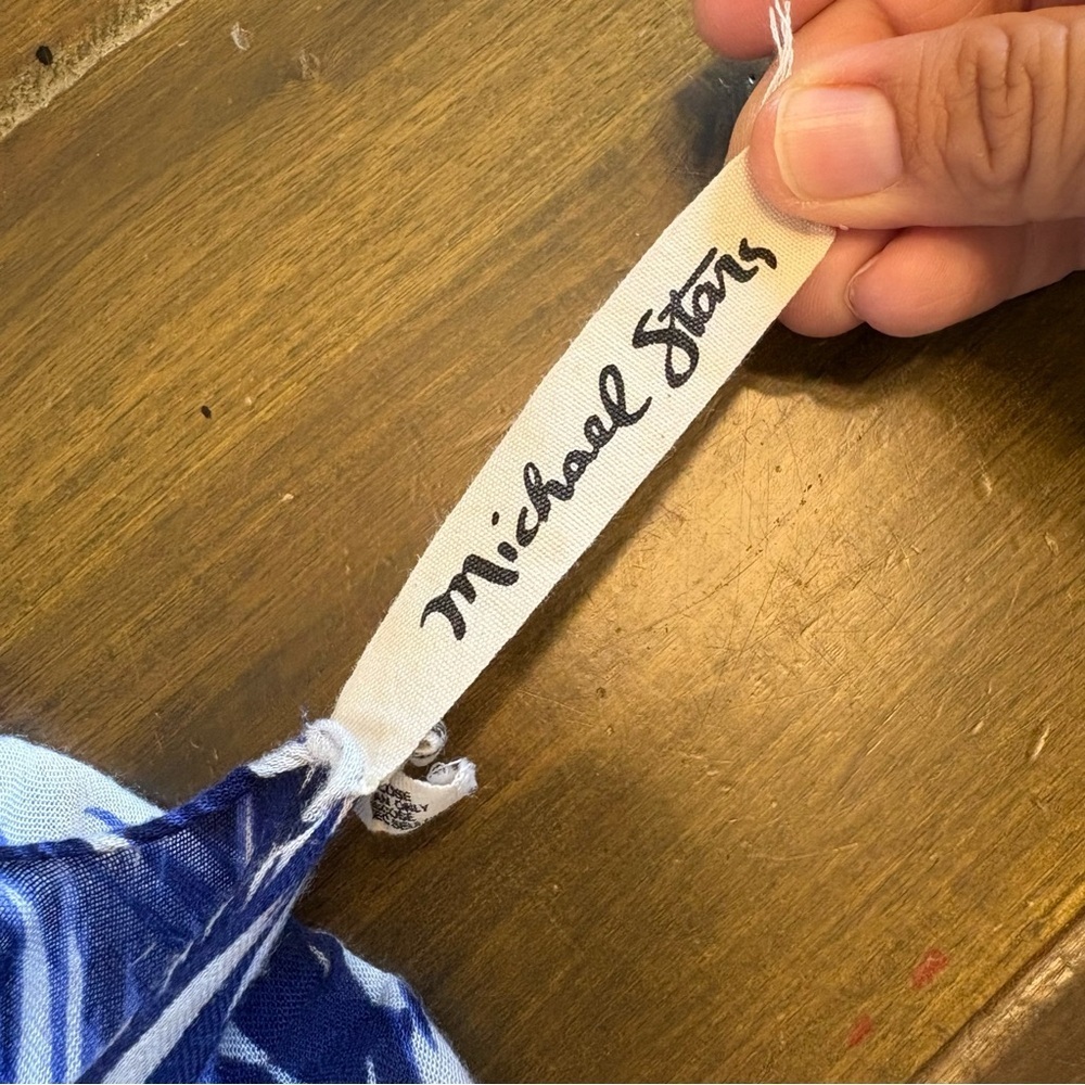 Michael Stars Blue Ikat Print Ruana Wrap Scarf One Size Cover Up Beach Resort - Picture 5 of 5